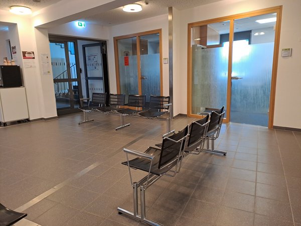 Installation dringend benötigter Hardware: 