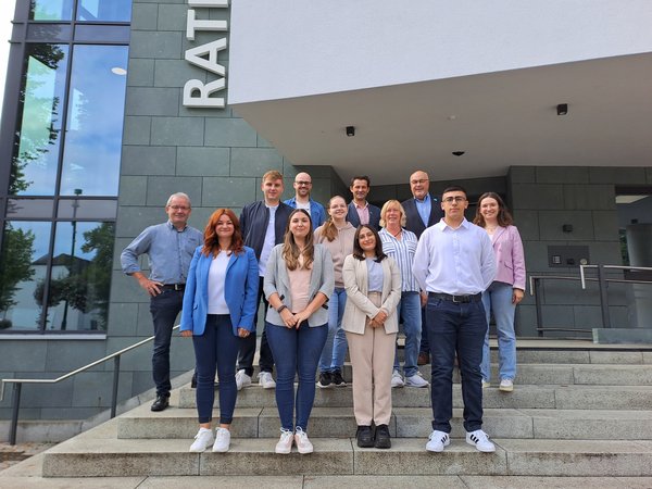 Start der neuen Auszubildenden bei der Stadt Warstein:
