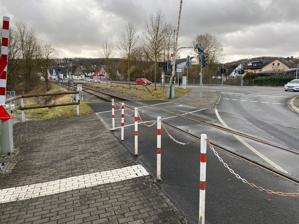 Sanierung Bahnübergang startet Dienstag: