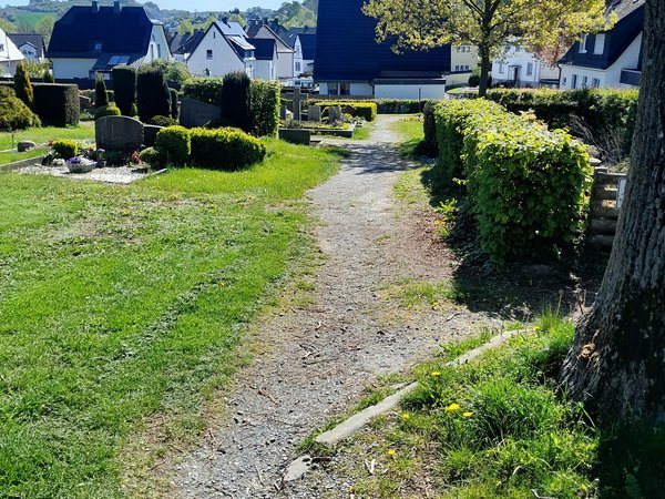 Wegeneubau auf dem Warsteiner Friedhof
