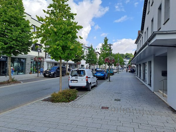 Wohnraum schaffen statt Laden-Leerstände akzeptieren