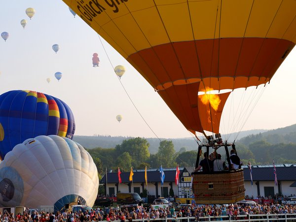 Heißluftballonfahrt für zwei Personen zu gewinnen!