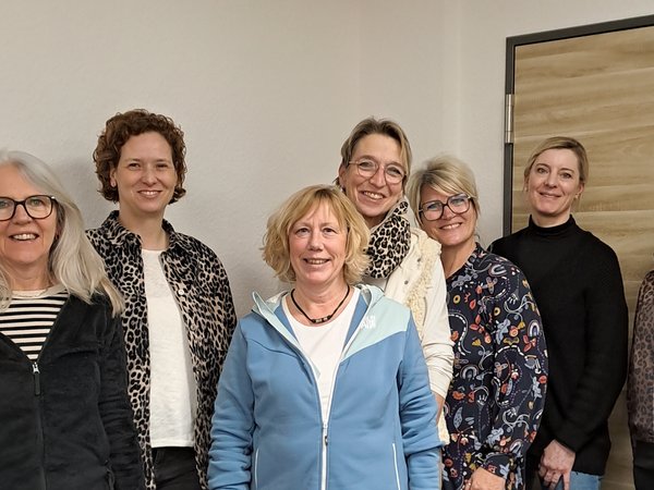Die Arbeitsgruppe „Starke Frauen“ organisiert offene Treffen mit dem Titel „FreiZeitFrauen“ an jedem 15ten eines Monats 