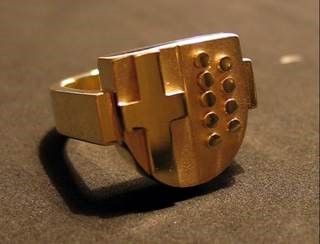 Foto eines Ehrenrings der Stadt Warstein, Foto: Stadt Warstein