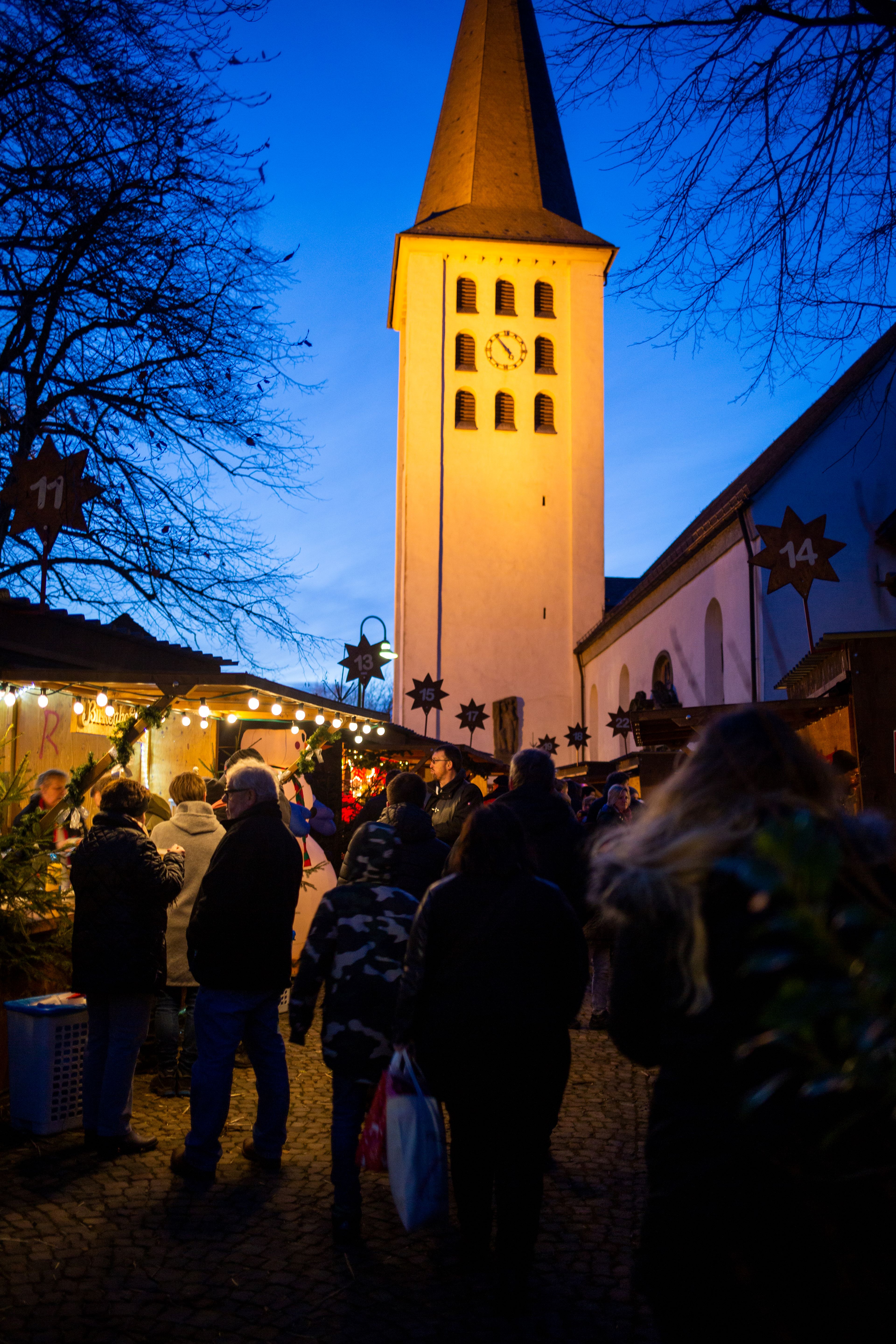 Weihnachtsmärkte und Adventsaktionen in der Stadt Warstein