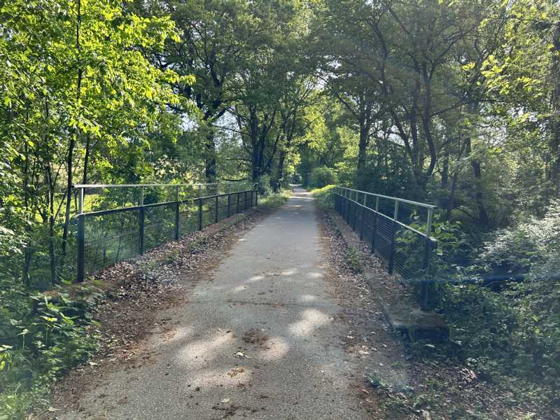Brückengeländer am Möhnetalradweg: 