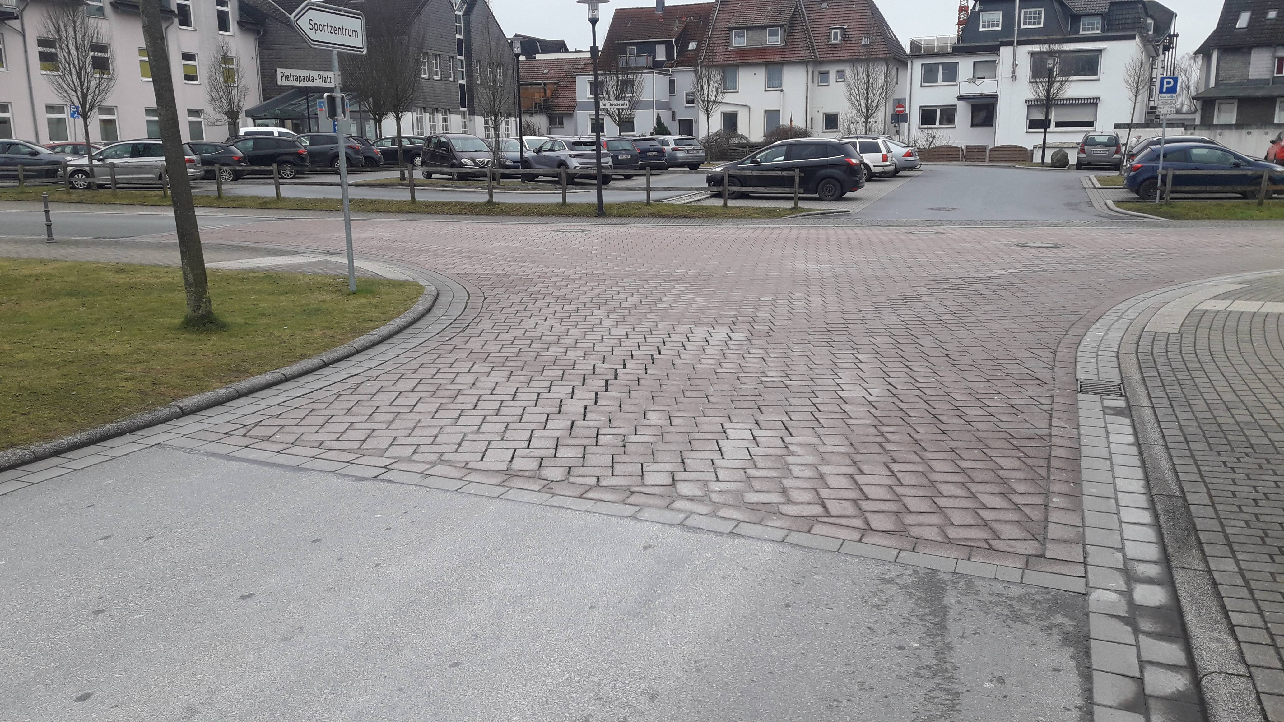 Fahrbahnerneuerung Pietrapaola-Platz