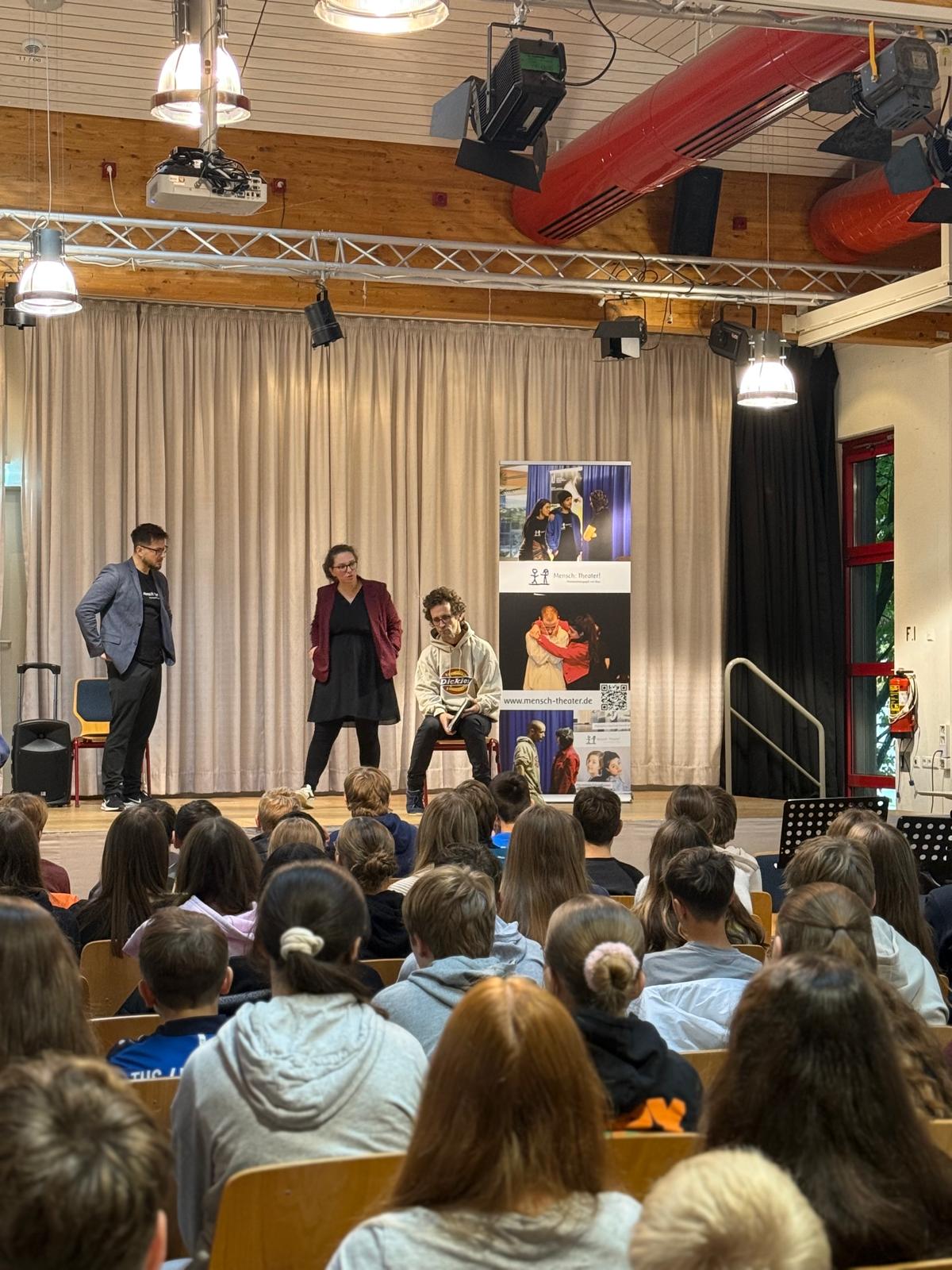 Theaterstück Anton