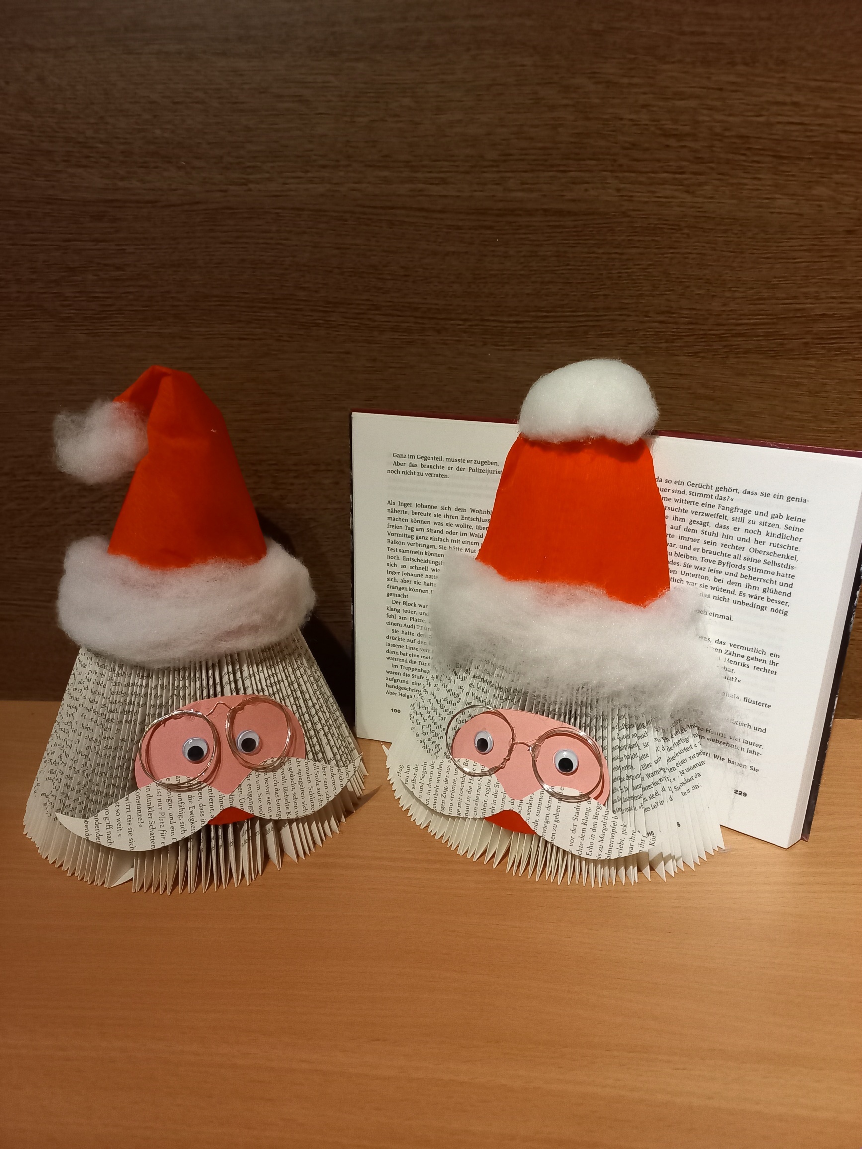 Ausgemusterten Büchern neues Leben einhauchen: Ausgemusterten Büchern neues Leben einhauchen: