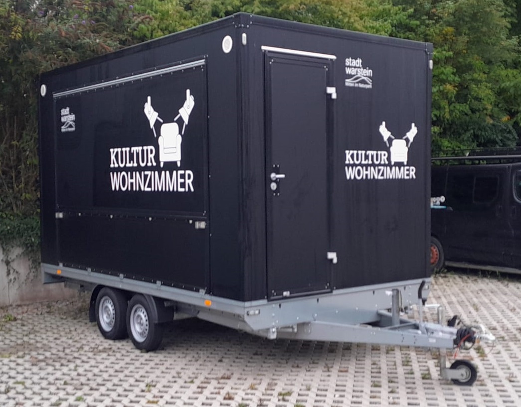 KulturWohnzimmer - PKW-Kofferanhänger KulturWohnzimmer - PKW-Kofferanhänger