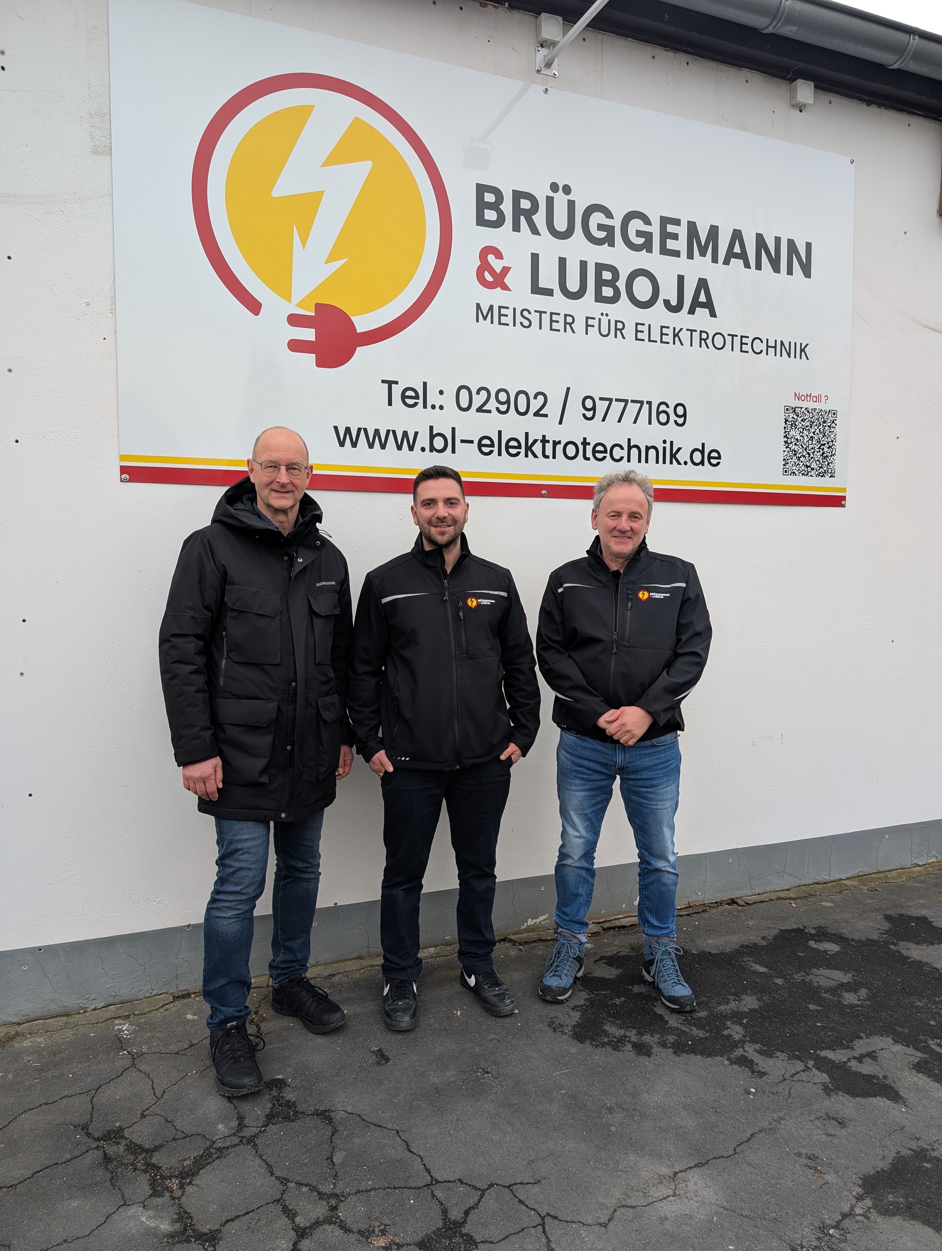 Zwei Gewerke aus einer Hand: Zwei Gewerke aus einer Hand: