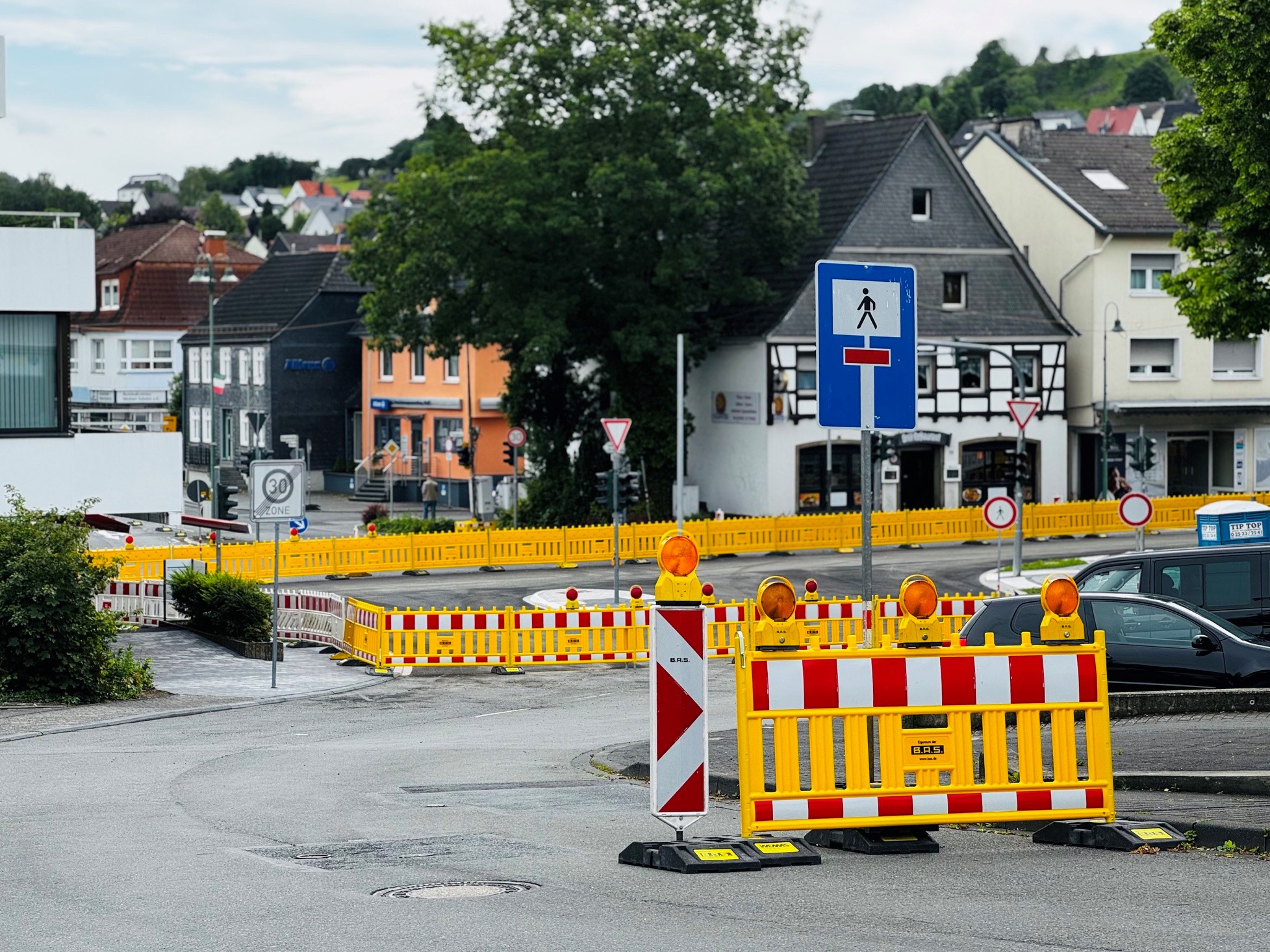 Ab Montag, 8. Juni, beginnt der zweite Bauabschnitt der Baumaßnahme an der Range-Kreuzung. Ab Montag, 8. Juni, beginnt der zweite Bauabschnitt der Baumaßnahme an der Range-Kreuzung.
