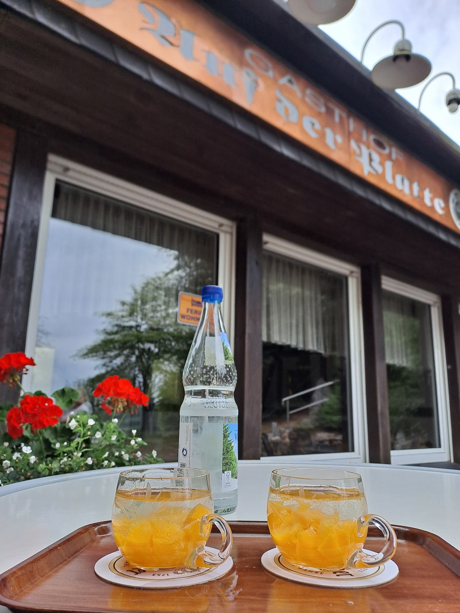 FreiZeitFrauen laden zur Retro-Party ein: